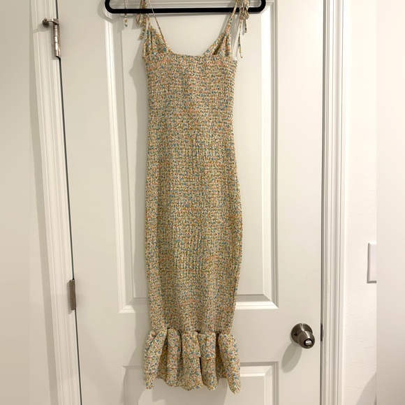 Blue Floral Front Tie Cutout Smocked Midi Dress New Size Small - Picture 9 of 9